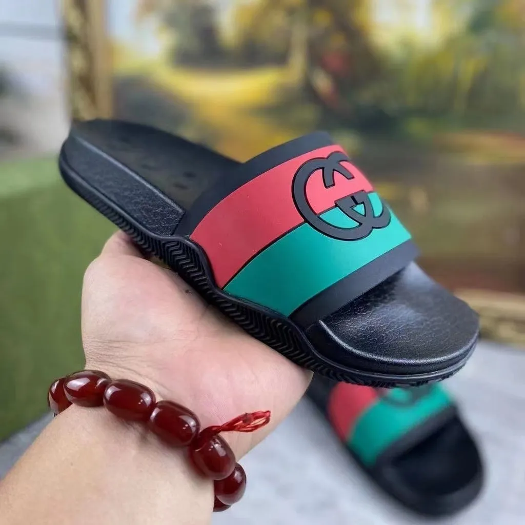 Gucci G-Slide Interlocking