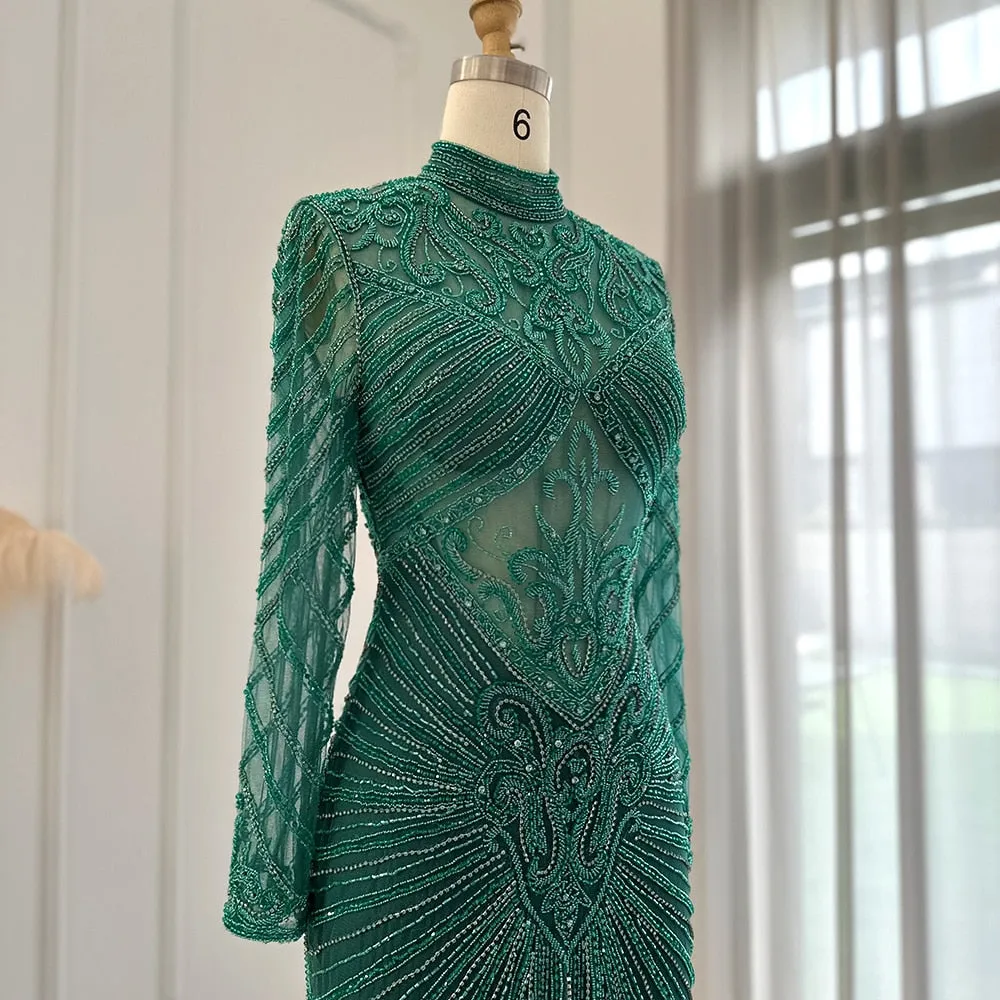 Vestido de Festa Longo com Silhueta Sereia e Detalhes em Cristais - Modelo Especial