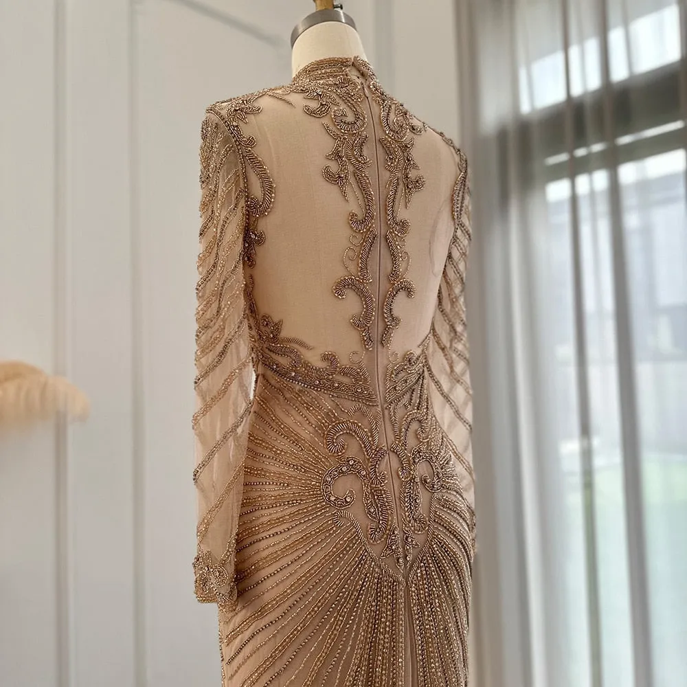 Vestido de Festa Longo com Silhueta Sereia e Detalhes em Cristais - Modelo Especial