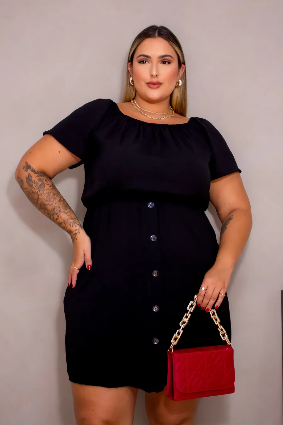 Vestido Plus Size Com Botões Bardot